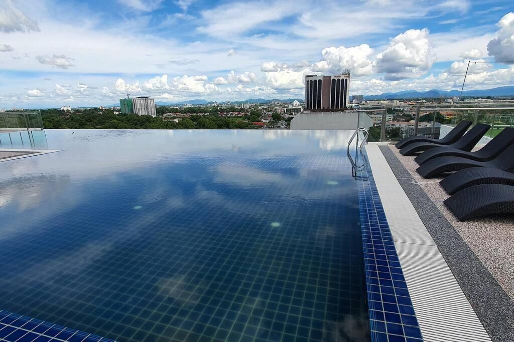 Kozi Square New Sgh Cozy Home Lv5B Kuching Esterno foto